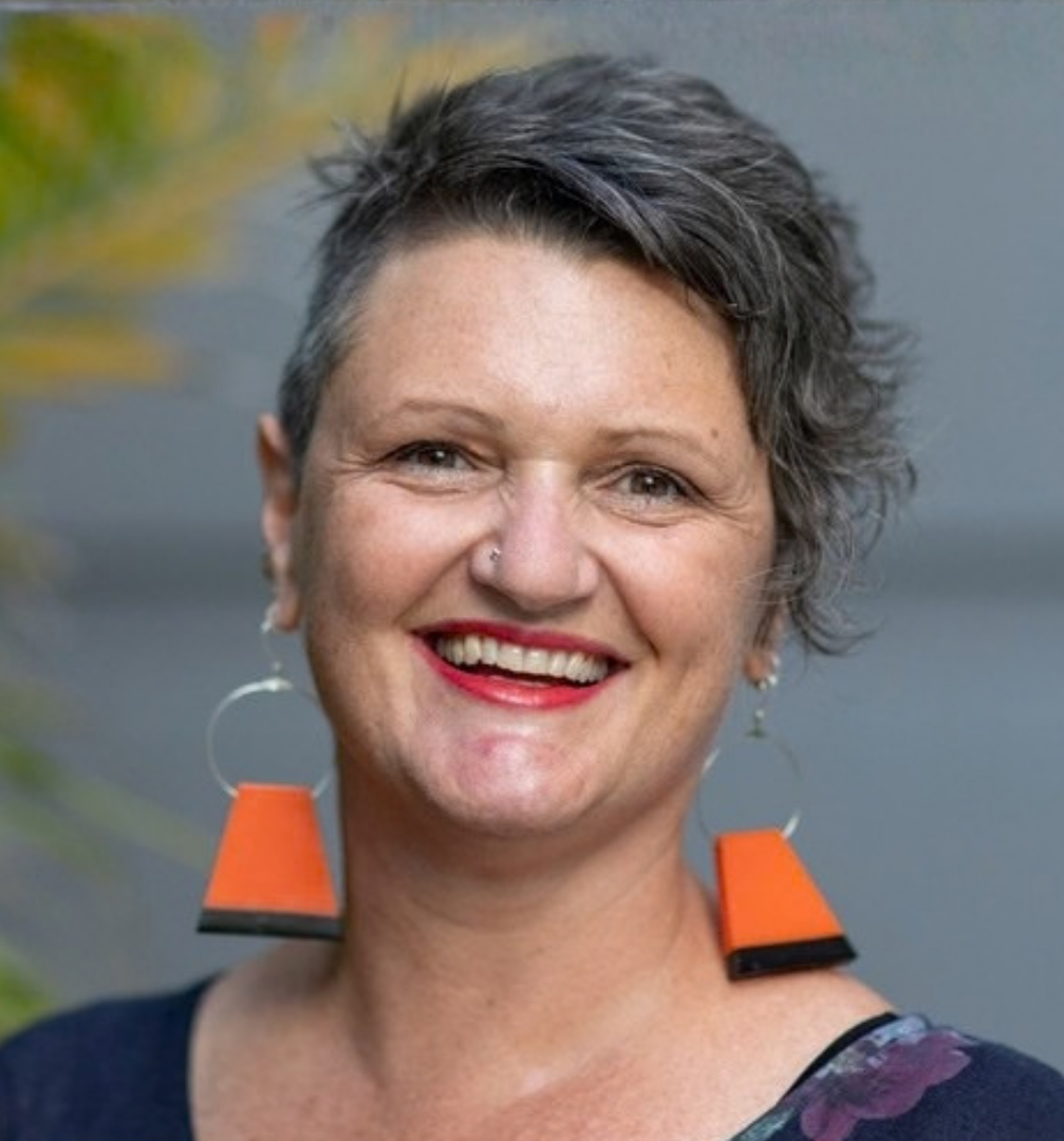 Angela Kelly-Hanku.png